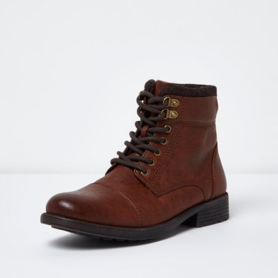Brown side zip toecap boots
